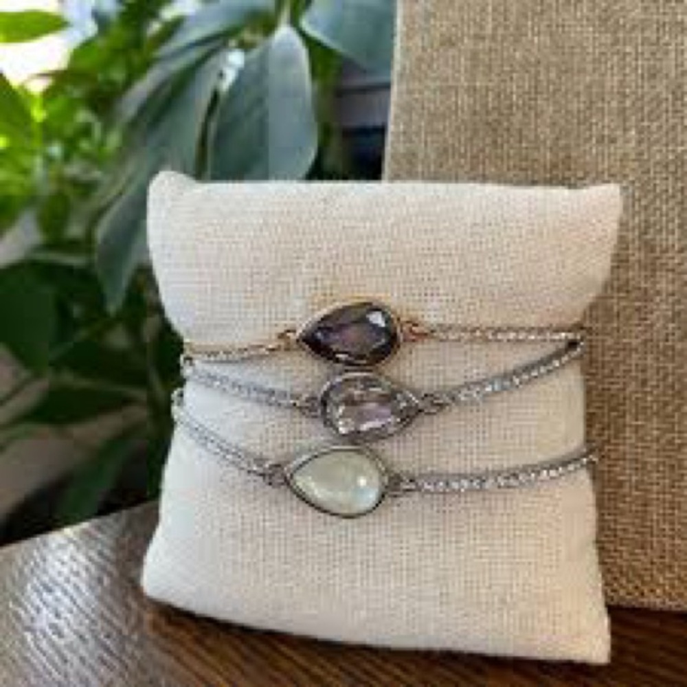 Premier Designs Love to Shine Silver and Gold Bracelet Set with Teardrop Stones